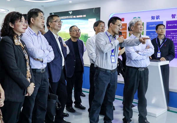 全国人大常委会副委员长丁仲礼莅临好色APP在线观看考察调研 全国人大常委会副委员长丁仲礼莅临好色APP在线观看考察调研