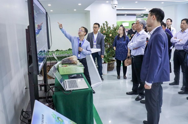 全国人大常委会副委员长丁仲礼莅临好色APP在线观看考察调研 全国人大常委会副委员长丁仲礼莅临好色APP在线观看考察调研