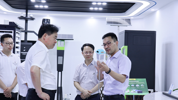 浙江省农业农村厅副厅长唐冬寿一行莅临好色APP在线观看调研3 浙江省农业农村厅副厅长唐冬寿一行莅临好色APP在线观看调研3