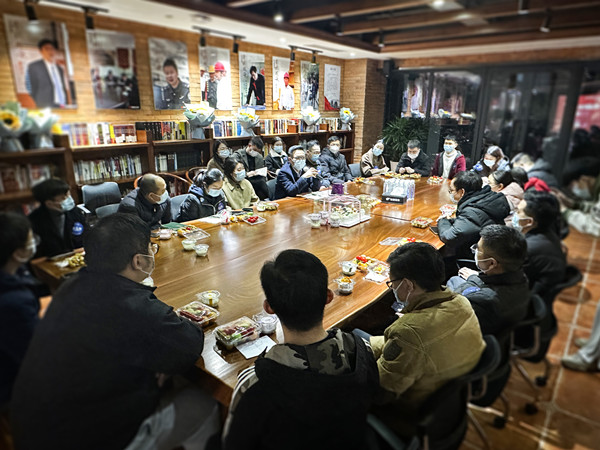 1671670513402322.jpg 好色APP在线观看2021年度优秀员工交流分享会.jpg